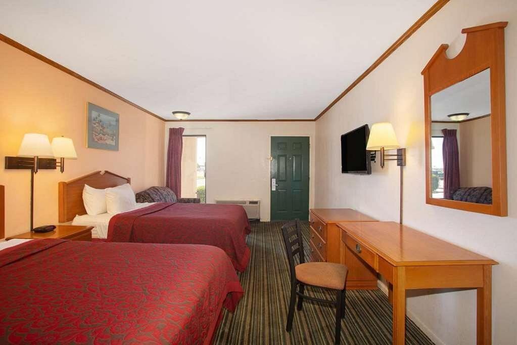 Economy Hotel Wichita- Florence St エクステリア 写真